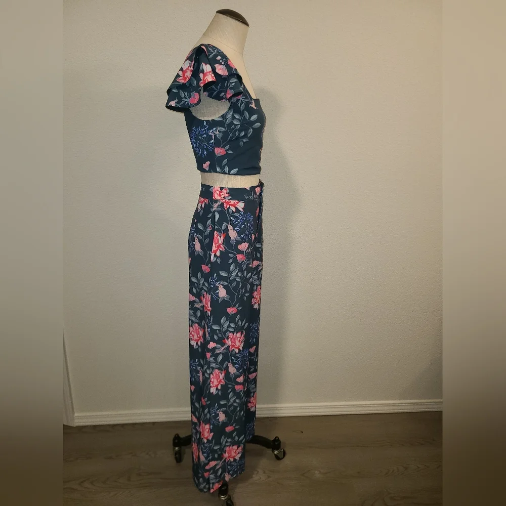 ENDLESS ROSE Floral Set - Picture 2 of 8